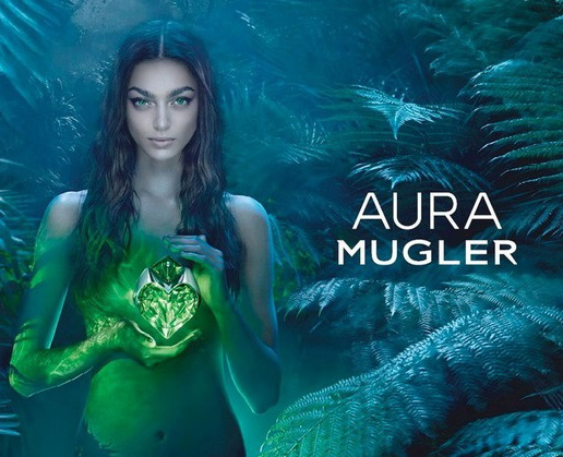 реклама аромата Aura Mugler
