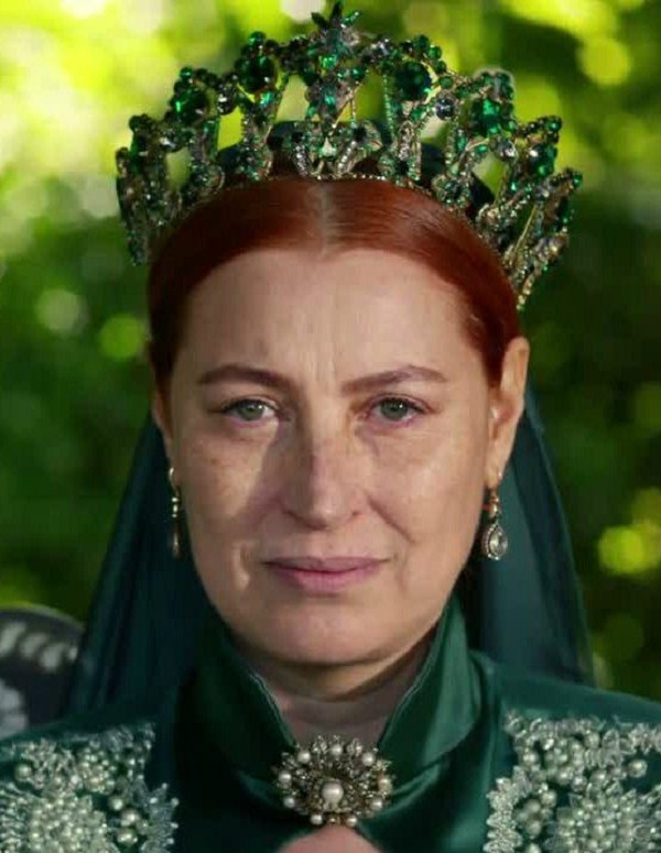 зеленая корона хюррем