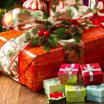 Что подарить на Новый год — 9 идей подарков для подруг, родственниц и коллег