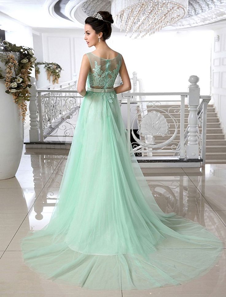 мятно зеленое свадебное платье, мода для невест 2020
